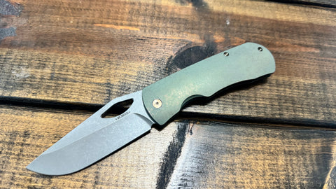 MCNEES KNIVES DIXON 3.75" STONEWASH MAGNACUT BLADE AND STONEWASH GRN/BRZ w/BRZ HARDWARE